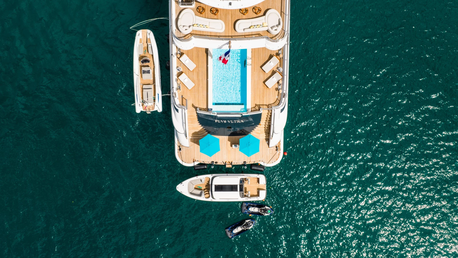 02 - PLVS VLTRA Aerial Shot -IkYM7JnU