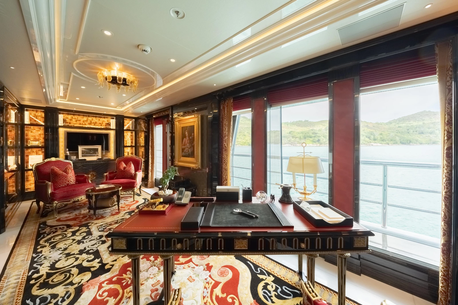 14 - PLVS VLTRA_ Owner's Office-cUe7eyg9