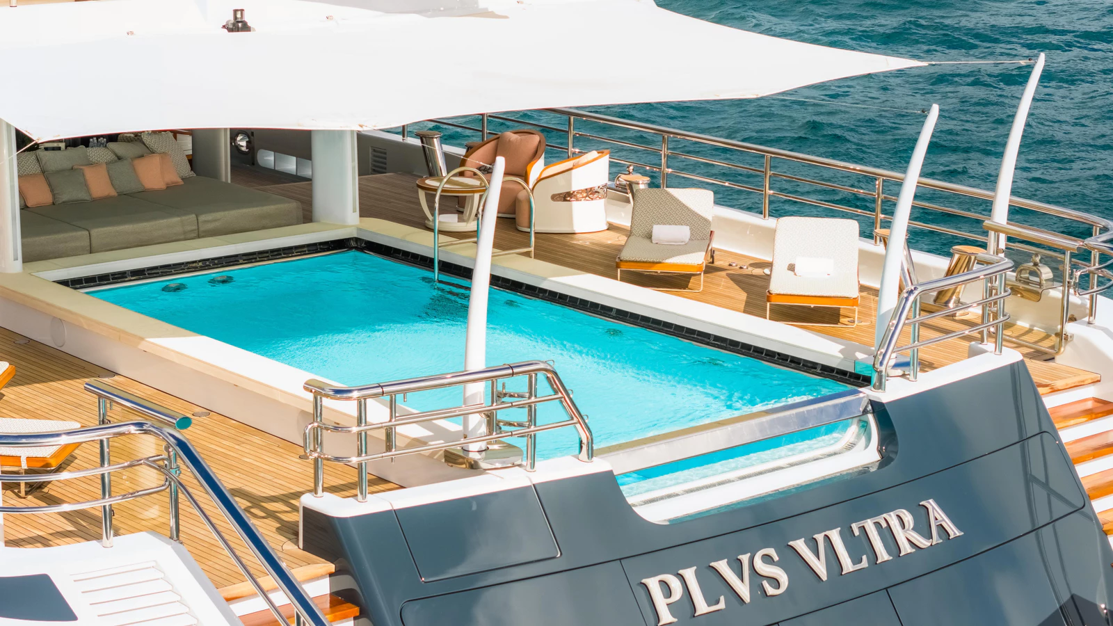 41 - PLVS VLTRA_main Deck Aft Swimming Pool-mBQ7Wfz3