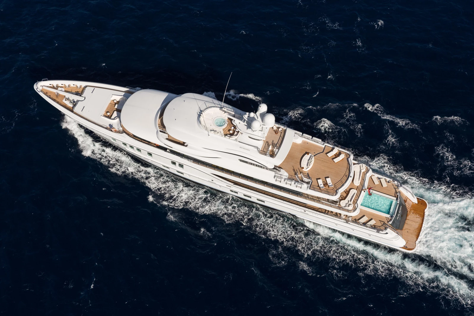 47 - PLVS VLTRA_38_Aerial shot_Jeff Brown-JCB15138_HR-esrSX1lP