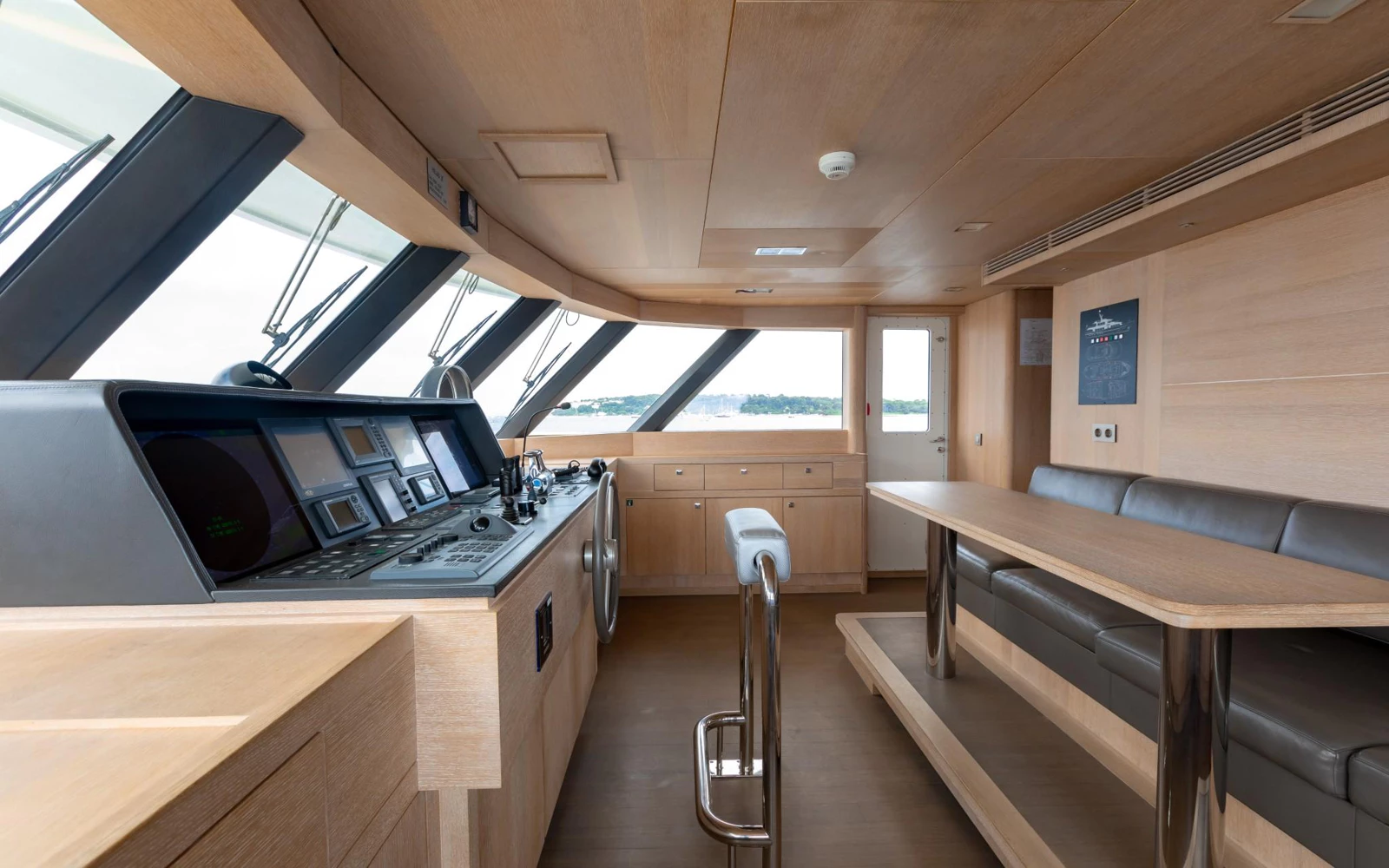 ROBBIE+BOBBY_16_Bridge_ROBBIE+BOBBY_FD_2P7A1676RT+(Custom)_LR-z3WeKixU