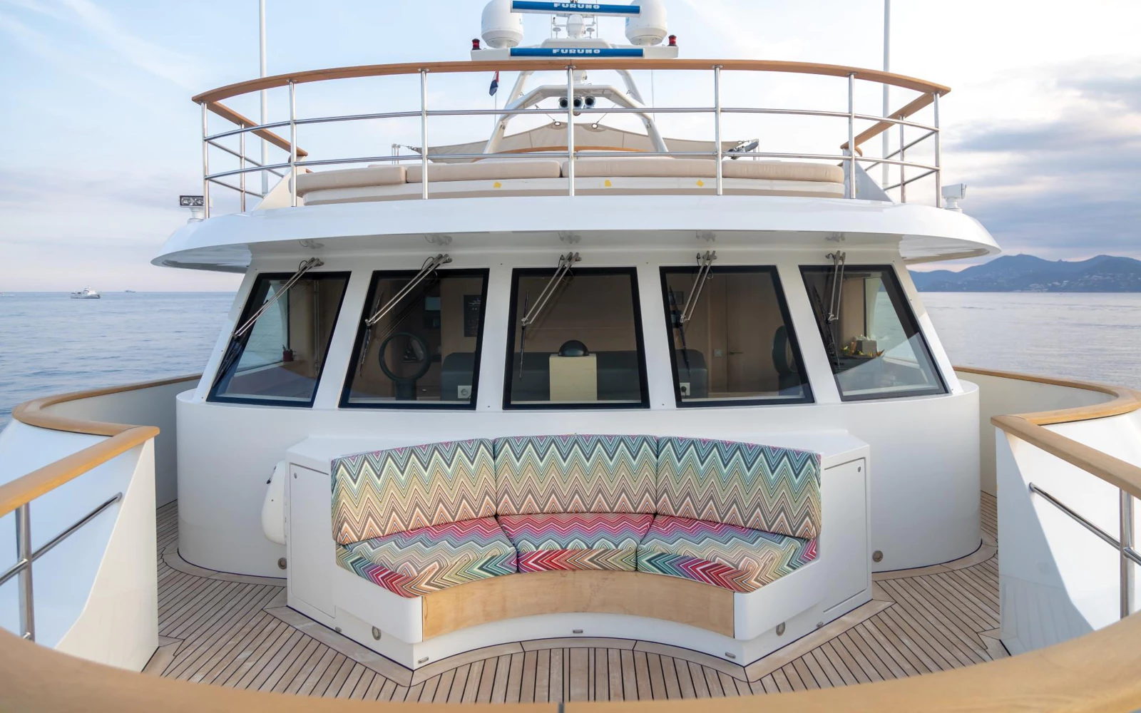 ROBBIE+BOBBY_20_Bow_ROBBIE+BOBBY_FD_2P7A2013RT+(Custom)_LR-sj932N2Z